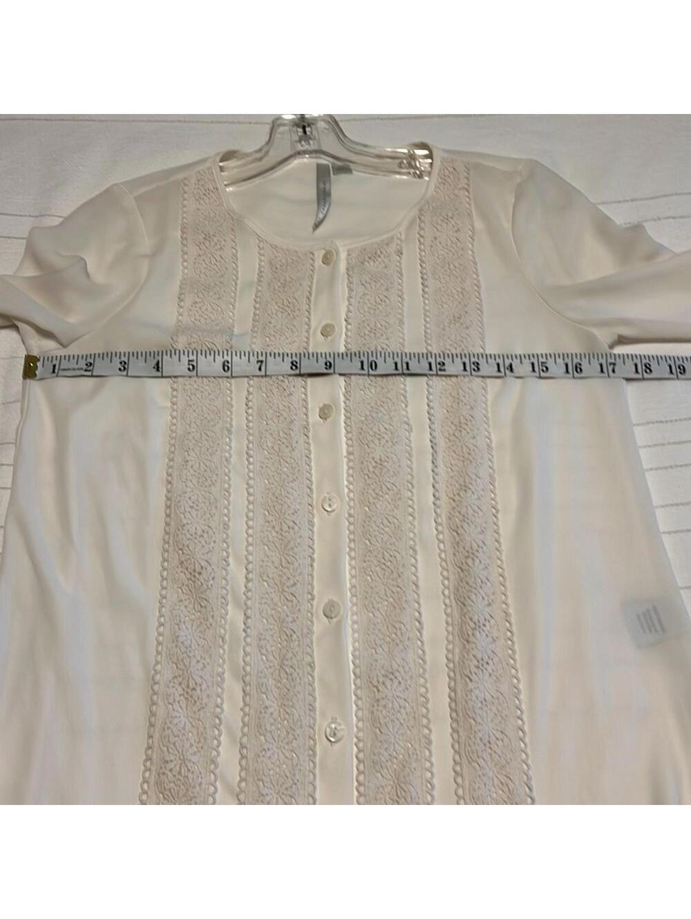 LC Lauren Conrad Ivory White Lace Trim Button Down Blouse Women's XS Long Sleeve - Picture 7 of 9